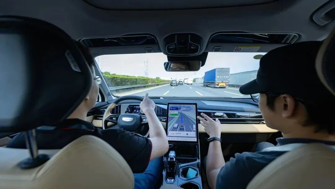 福瑞泰克亮相上汽大眾合作伙伴技術(shù)日 ，展示全棧智能駕駛解決方案